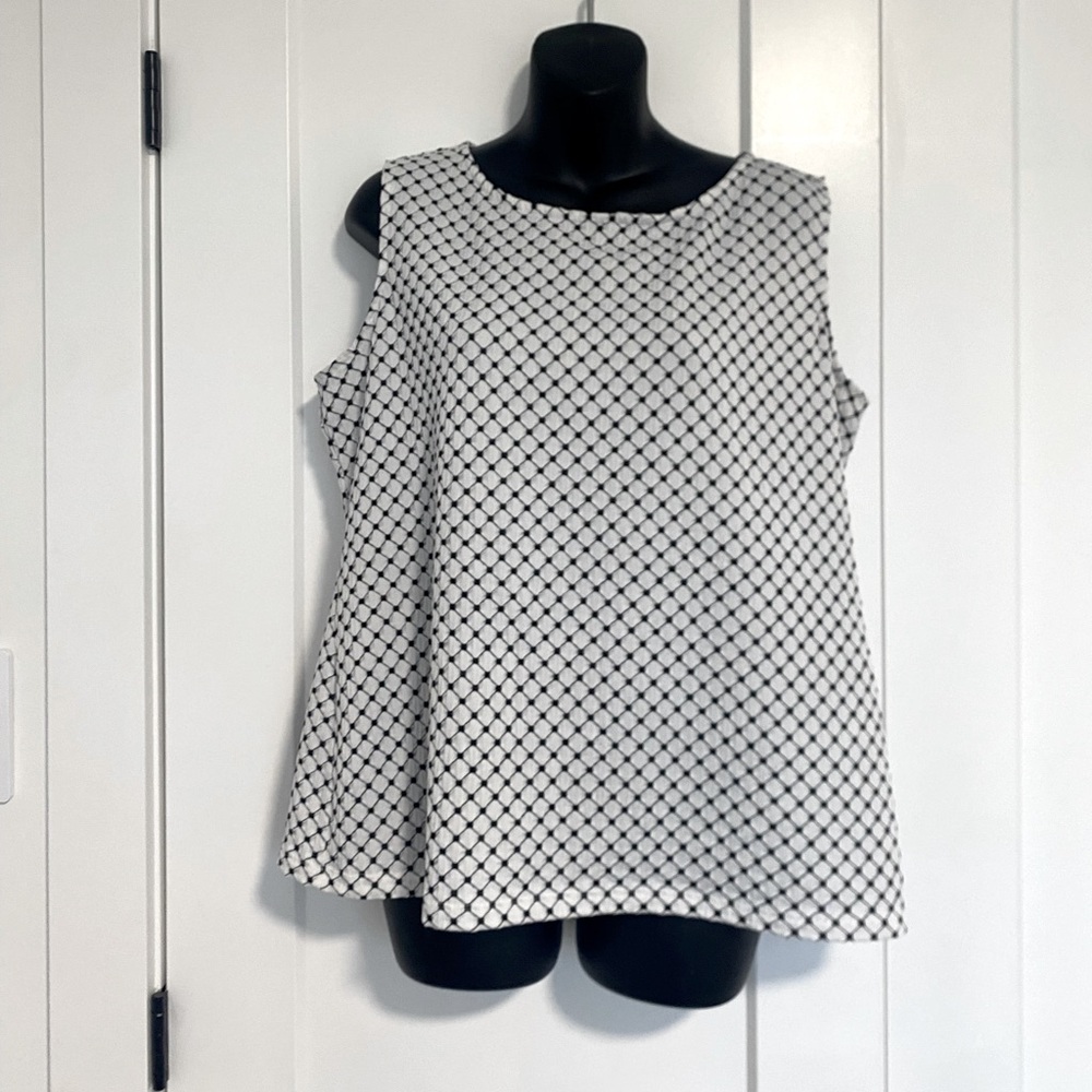 Tommy Hilfiger Sleeveless Blouse Black‎ and White Pattern Shirt Tank Top Size XL